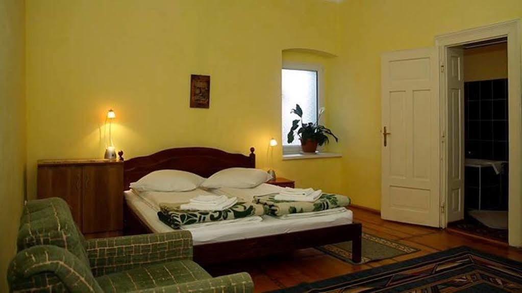 Guesthouse Casa Baciu シビウ エクステリア 写真